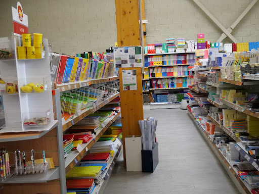 Toutes les informations sur votre magasin LACOSTE Dactyl Bureau & École à Gien : horaires